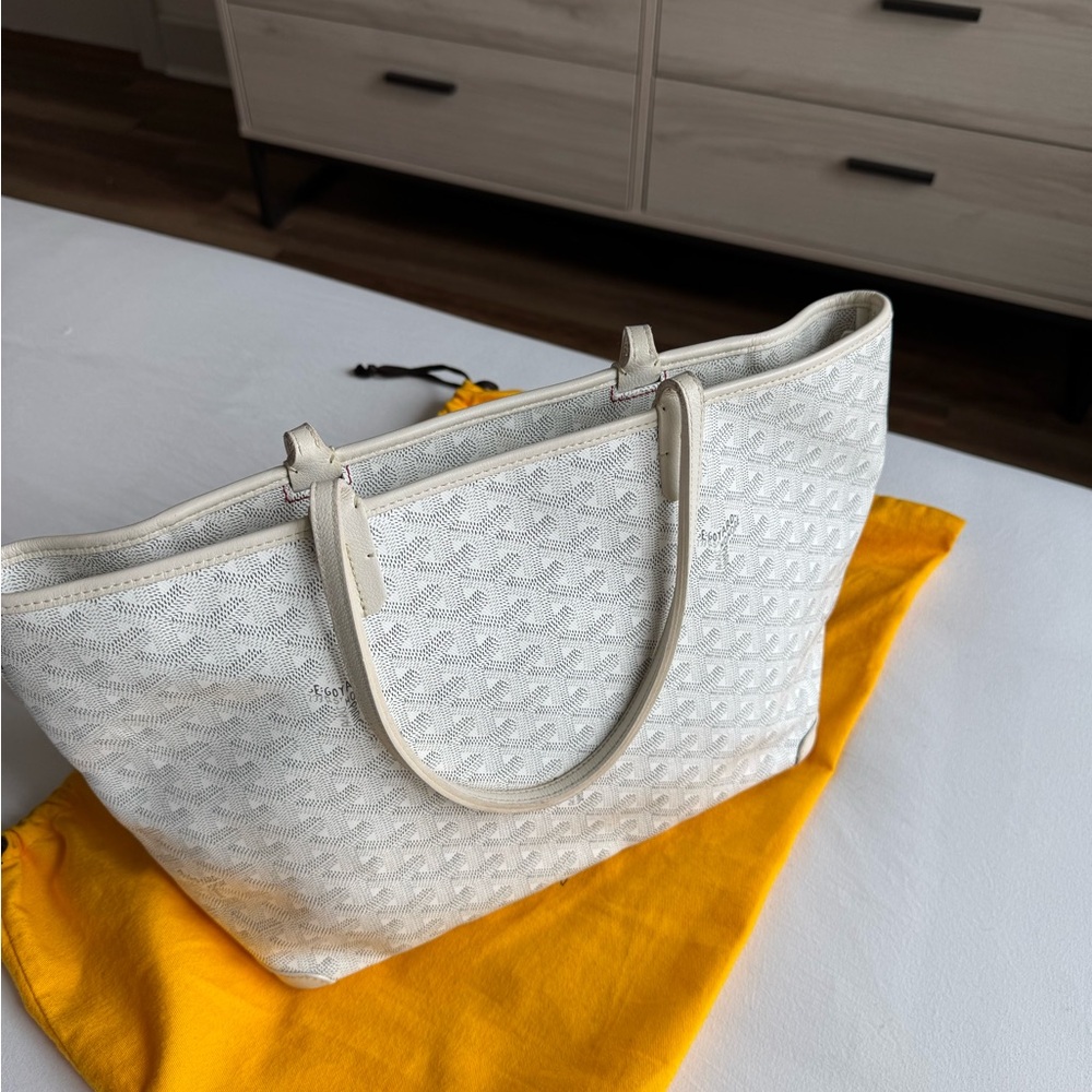 Goyard White/Off-White St. Louis PM Tote - Picture 5 of 16